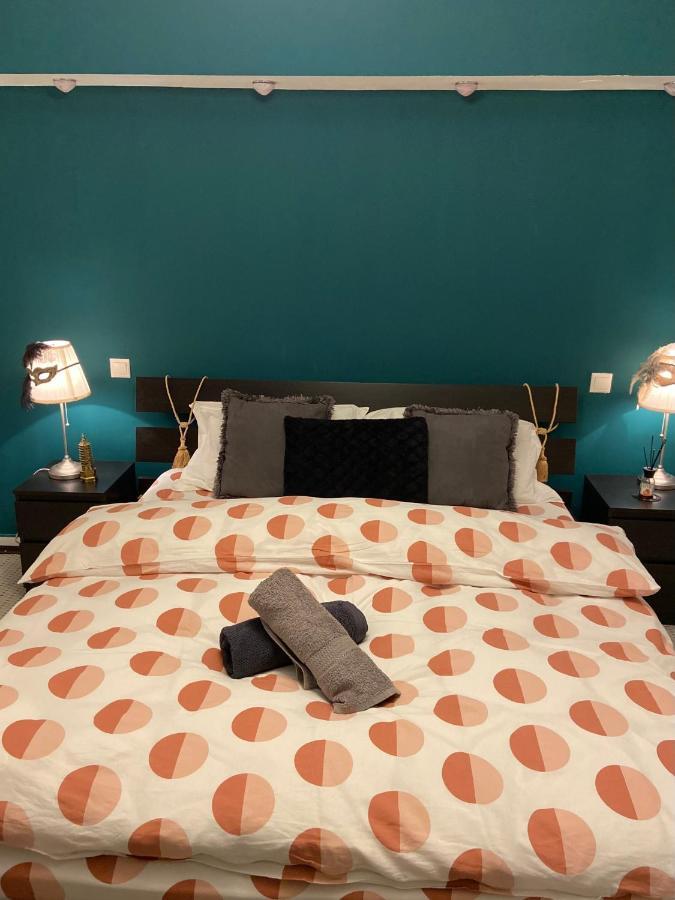Comfy Apartment With Private Parking And Netflix Бухарест Екстер'єр фото